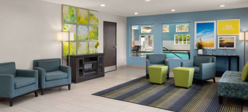 威莱斯温德姆戴斯酒店(Days Inn by Wyndham Williams)图片