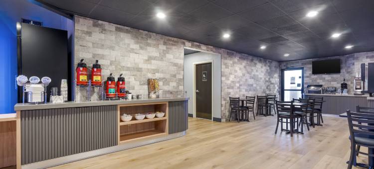 红色精选系列SPOT X酒店坦帕-韦斯利教堂(SPOT X Hotel Tampa - Wesley Chapel by The Red Collection)图片