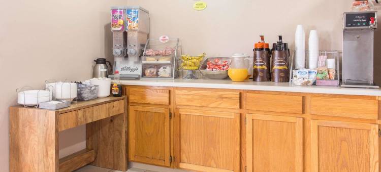 奥斯汀速8酒店(Super 8 by Wyndham Austin MN)图片