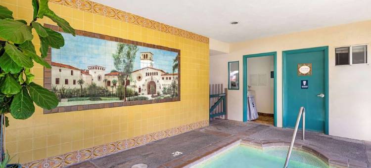 恩西纳贝斯特韦斯特优质套房酒店(Best Western Plus Santa Barbara)图片