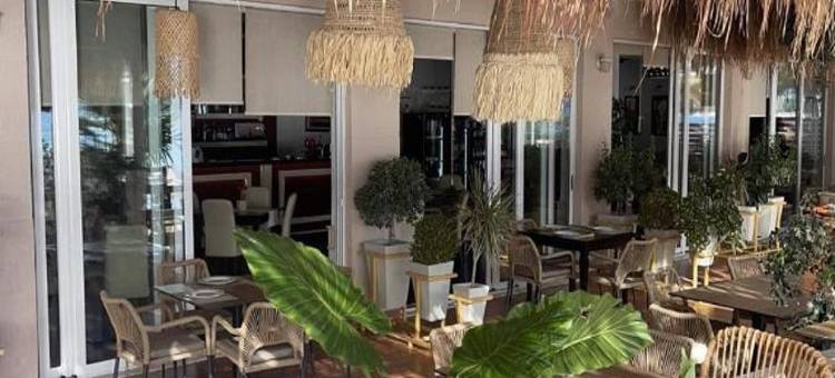 Coral Hotel & Resort图片