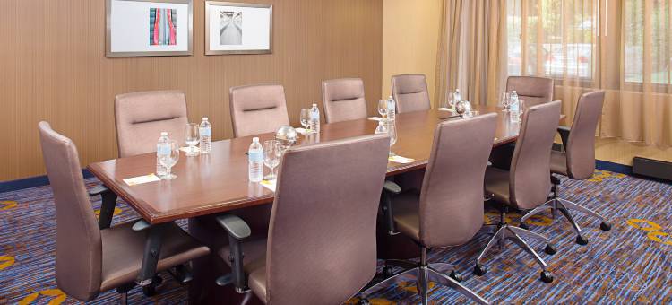 蒙特韦尔万怡酒店(Courtyard Montvale)图片