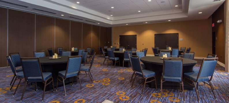 罗利-德罕机场/布莱尔克里克万怡酒店(Courtyard Raleigh-Durham Airport/Brier Creek)图片