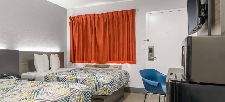 Home 6 堪萨斯托皮卡I-70州际公路酒店 by Townhouse(Home 6 by Townhouse Topeka KS I 70)图片