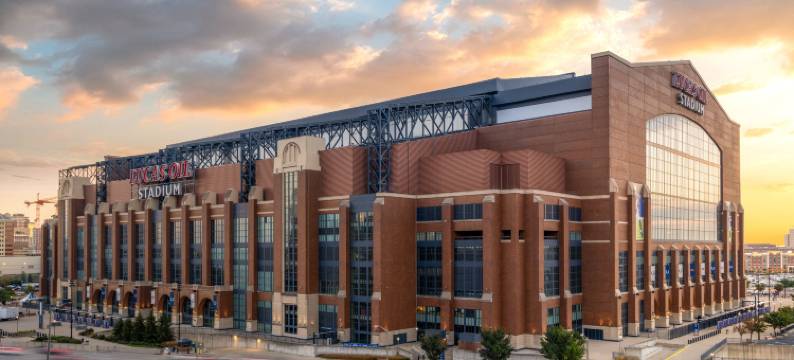 Staybridge Suites印第安纳波利斯市中心-会议中心由IHG(Staybridge Suites INDIANAPOLIS DOWNTOWN-CONV CTR by IHG)图片