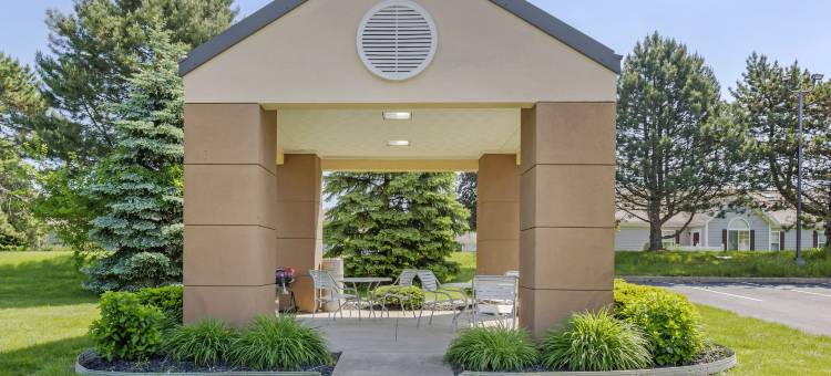 桑达斯基-品质酒店及套房(Quality Inn & Suites Sandusky)图片