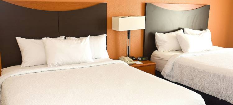 托皮卡万枫酒店(AmericInn by Wyndham Topeka)图片