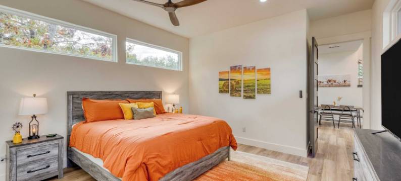 没问题酒店的泳池、热水浴缸、游戏房(Pool Hot Tub Game Room Fire Pit Luxe Private 4Bdr Maverick by AvantStay)图片