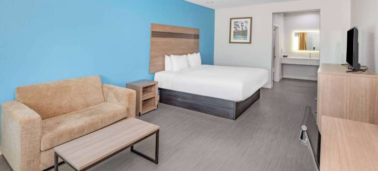 德克萨斯州弗里波特呗盟温德姆凯旅店(Baymont by Wyndham Freeport Texas)图片