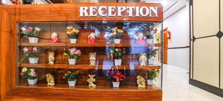 Fabhotel皇家宫殿(FabHotel Royal Palace)图片