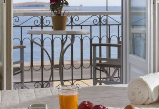 Esperance 1 Hotel Overview