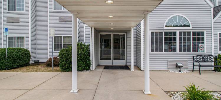 麦尼斯蒂麦客达套房酒店(Microtel Inn & Suites by Wyndham Manistee)图片