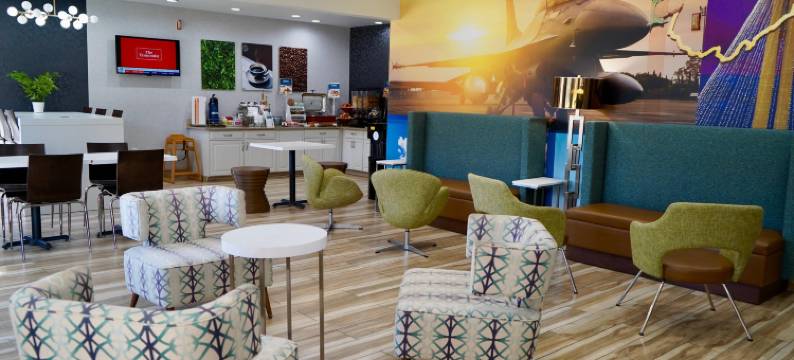 克拉丽奥酒店费尔伯恩 - 代顿近赖特帕特森(Clarion Inn Near Wright Patterson - Dayton)图片