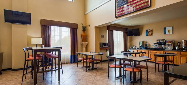 AT&T 中心温莎伯恩贝斯特韦斯特套房酒店(Best Western Windsor Pointe Hotel  Suites-ATT Center)图片