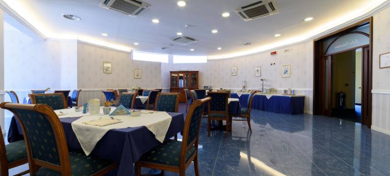 赫米蒂奇酒店(Hotel Hermitage)图片