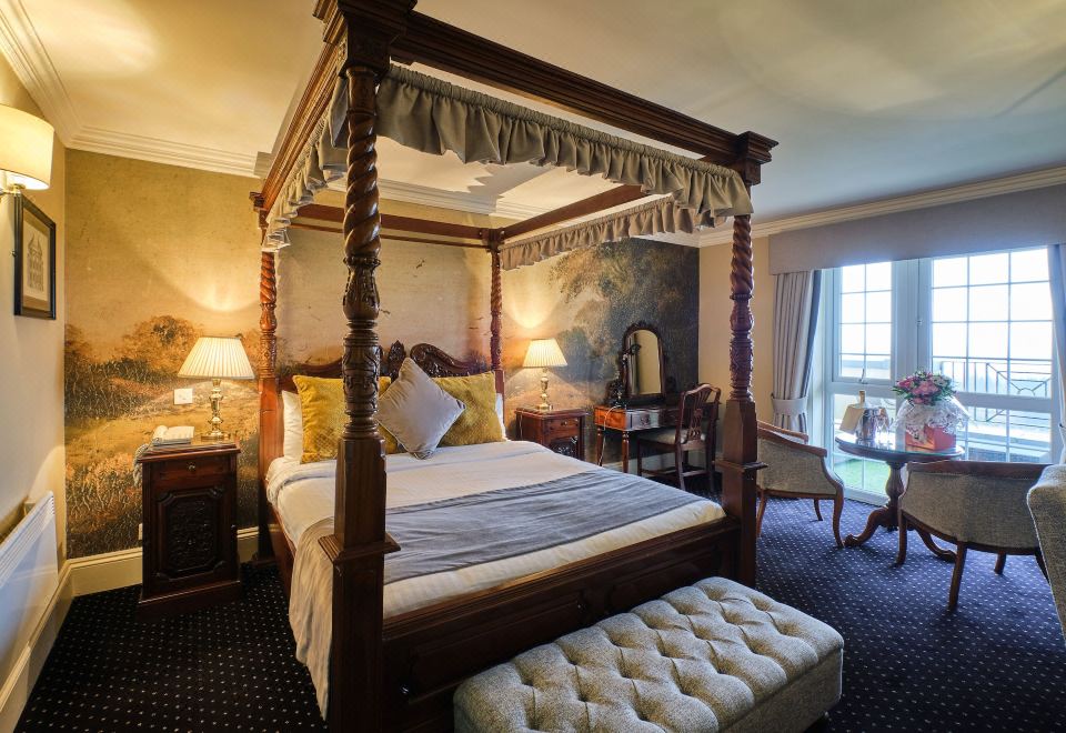 New House Country HotelHotel Overview