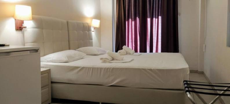 戴费尼酒店(Delfini Hotel)图片