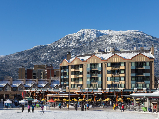 吉本斯生活住宿