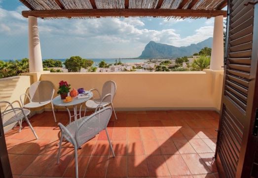 Villaggio Cala Mancina Hotel Overview