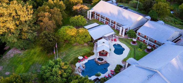 弗雷德里克斯堡酒店(Fredericksburg Inn and Suites)图片