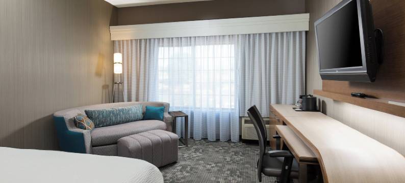 堪萨斯城东蓝泉城万怡酒店(Courtyard Kansas City East/Blue Springs)图片