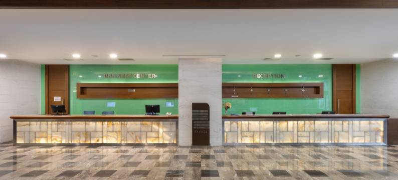 安塔利亚温德姆华美达广场酒店(Ramada Plaza by Wyndham Antalya)图片