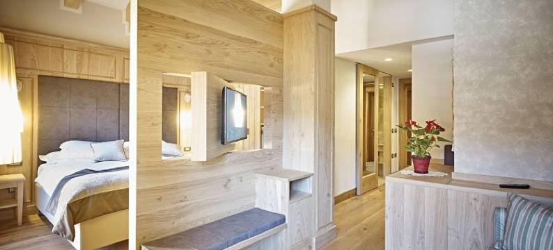 赛拉纳瑞拉克斯酒店(Cerana Relax Hotel)图片