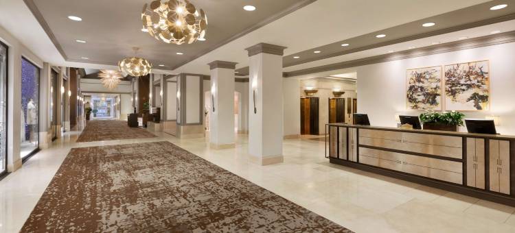 温哥华费尔蒙酒店(Fairmont Hotel Vancouver)图片