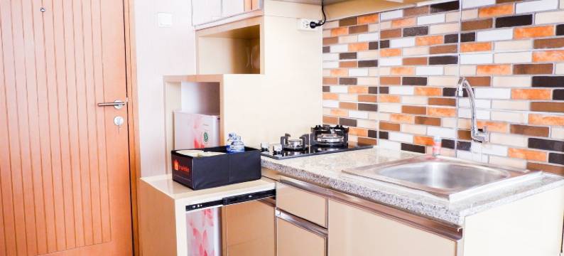 西奈尔贝尔维尤套房现代设备完善开放式公寓客房酒店(Modern Furnished Studio Room Cinere Bellevue Suites Apartment)图片