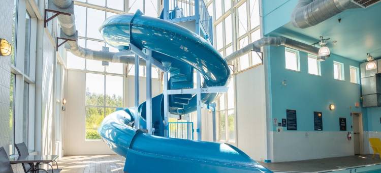 桑德曼斯阔米什酒店(Sandman Hotel and Suites Squamish)图片