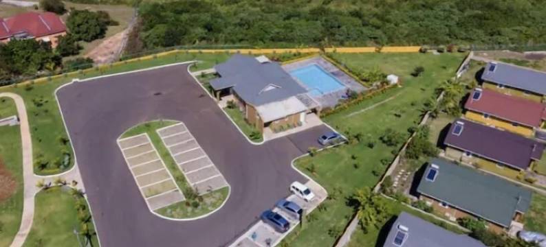 Jhadano别墅 3BR 游泳池接驳车至海滩3分钟(Jhadano Villa 3Br Pool Shuttle 3 Mins to Beach)图片