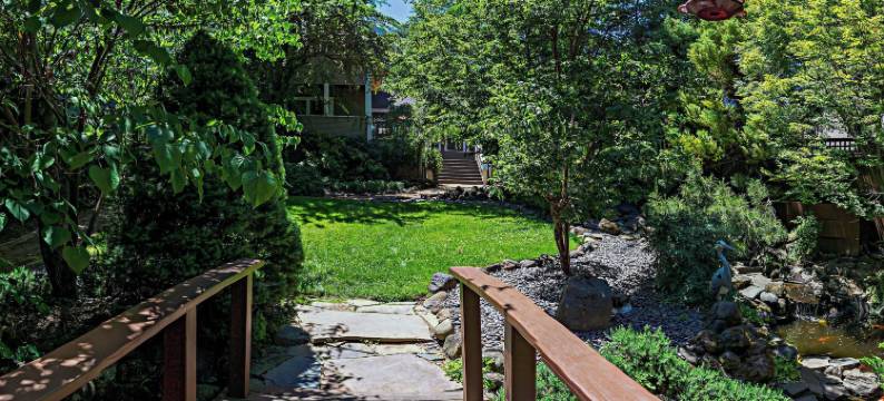 金铃花的美人酒店(A Cowslip's Belle Inn)图片