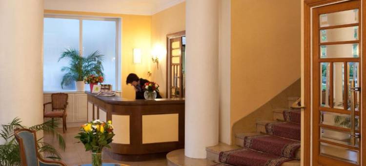 皇家圣玛特罗吉斯之家酒店(Logis Hotel Royal Saint-Mart)图片