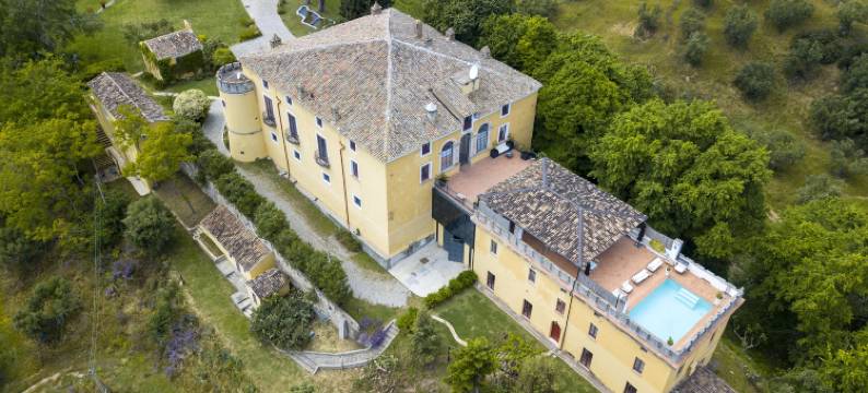瑟拉古伊门塔城堡酒店(Castello di Serragiumenta)图片