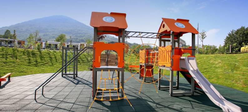 普利特维采活动房露营酒店(Mobile Homes Camping Plitvice)图片