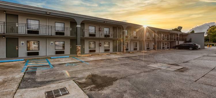 迪凯特市中心克拉丽奥精选酒店(Clarion Pointe Decatur Downtown)图片