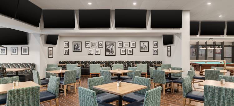 迈尔斯堡钟楼购物区希尔顿逸林酒店及度假村(Doubletree by Hilton Fort Myers at Bell Tower Shops)图片