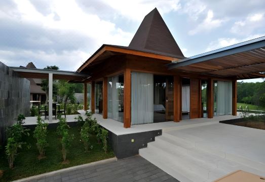 Djoglo Luxury Bungalow Hotel Overview