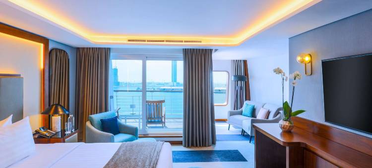 伊丽莎白女王二世酒店(Queen Elizabeth 2 Hotel)图片