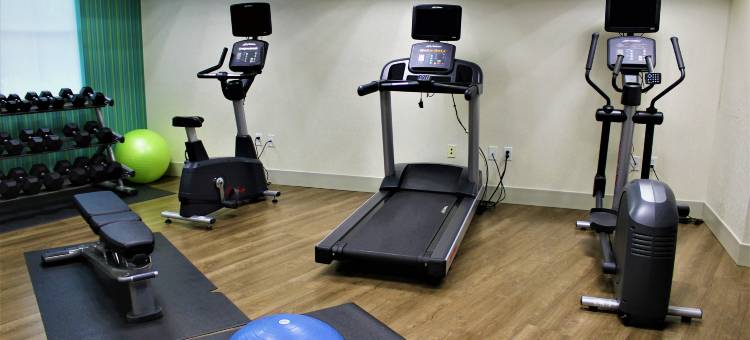 Holiday Inn Express 达勒姆 - UNH(Holiday Inn Express DURHAM - (UNH) by IHG)图片