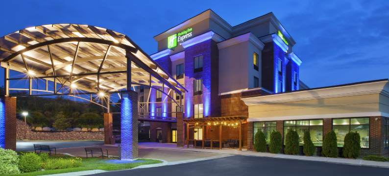 杰尼瓦五指湖智选假日酒店(Holiday Inn Express & Suites GENEVA FINGER LAKES by IHG)图片