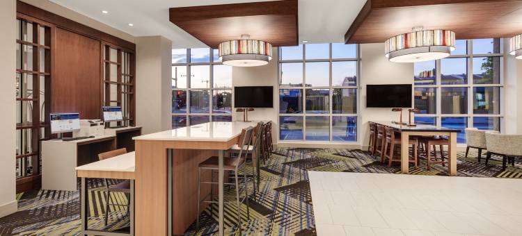 渥太华市中心东智选假日酒店及套房(Holiday Inn Express & Suites Downtown Ottawa East)图片