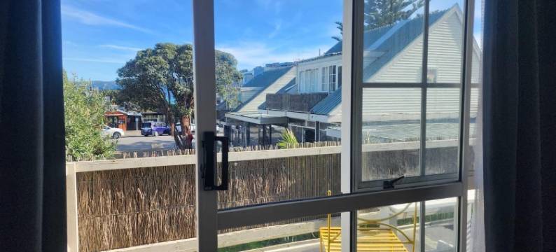 帕拉帕拉乌穆海滩U一室公寓(U Studios Paraparaumu Beach)图片