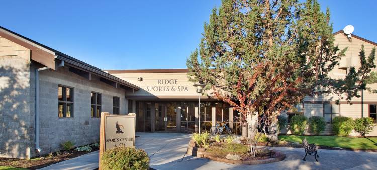 鹰冠度假酒店(The Lodge at Eagle Crest)图片