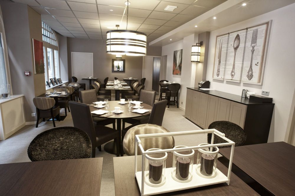 La Maison des Armateurs Over view