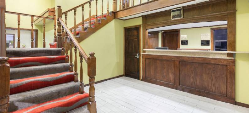 诺曼温德姆Travelodge套房酒店(Travelodge Inn & Suites by Wyndham Norman)图片