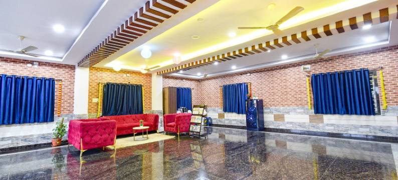 Itsy酒店银河公园(FabHotel Galaxy Shamshabed)图片