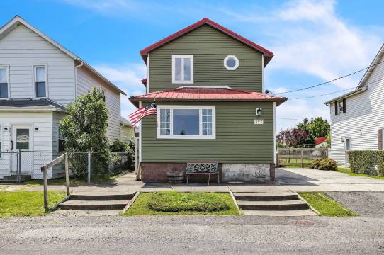 主要位置宽敞的四卧室家居港湾(Home Port - Spacious Retreat In Prime Location 4 Bedroom Home)