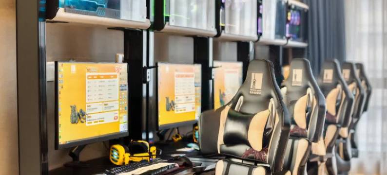 寓约电竞酒店(南昌红谷滩铜锣湾广场店)图片