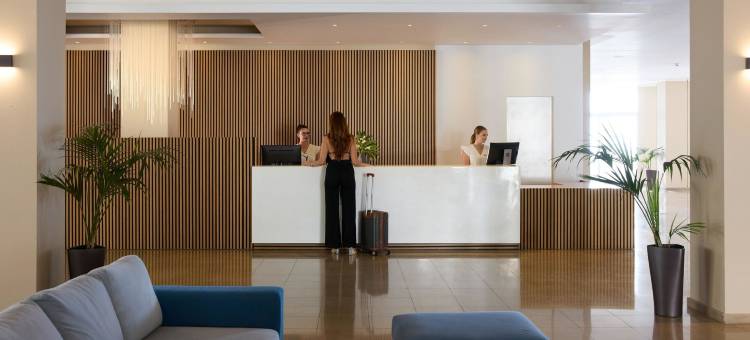 “基奥塔里米拉鲁纳海滩度假村”(Kiotari Miraluna Resort)图片